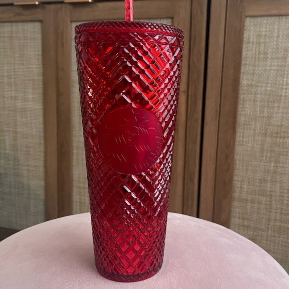 Starbucks Tumbler-24 oz Tumbler with Lid and Straw Limited Release. - Picture 1 of 3